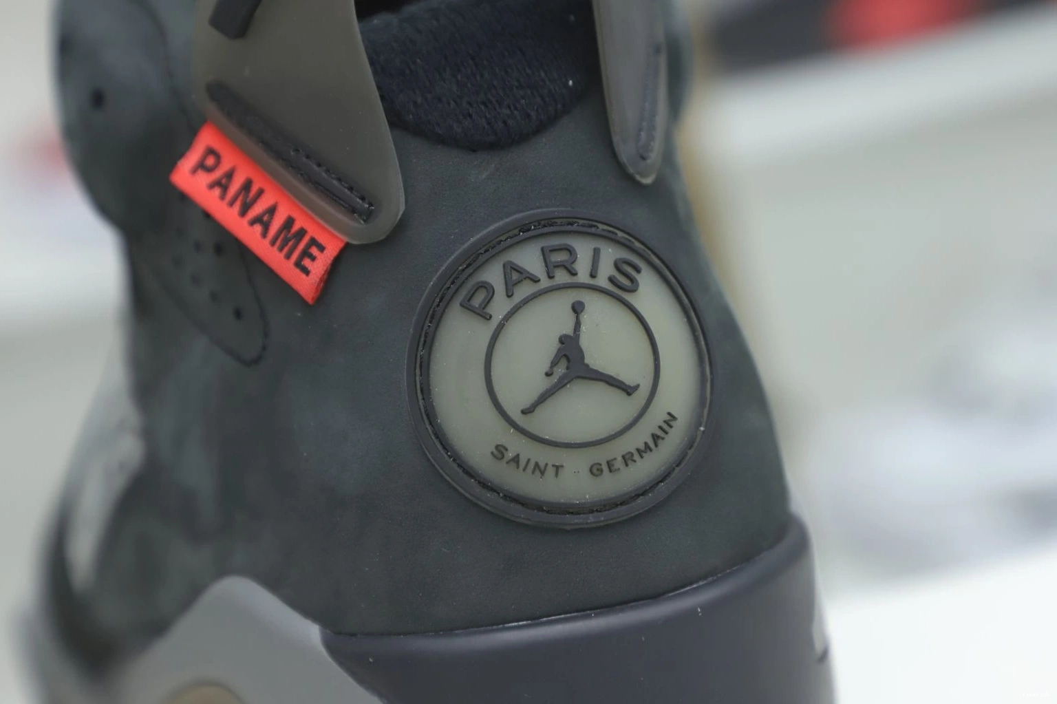 JORDAN X PARIS SAINT-GERMAIN AIR 6 RETRO GREY' 'IRON 0904